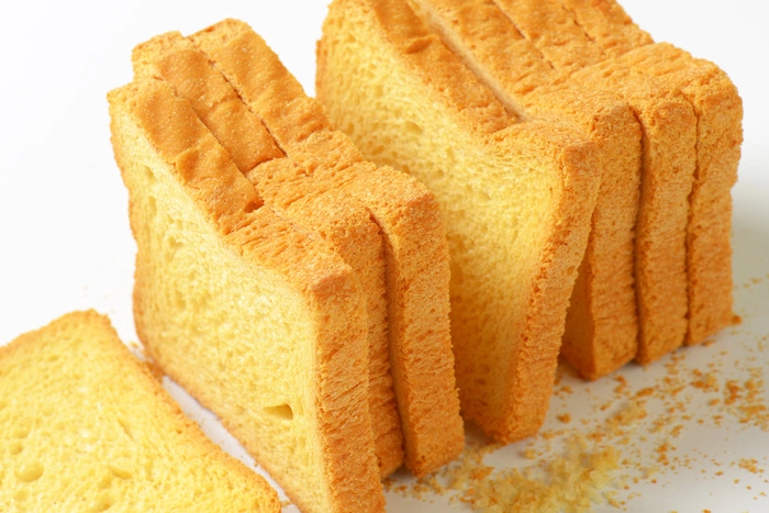 Свердловские заключенные лепят из хлеба фигурки спецназовцев и крысобелку