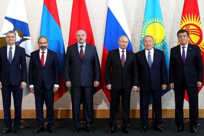 Действия новых армянских властей вызвали раздражение в Кремле