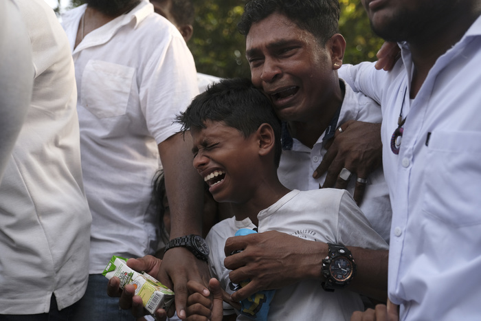 На Шри-Ланке при перестрелке погибли 15 человек, в том числе дети