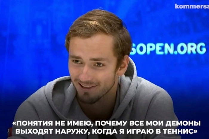 Российских и белорусских спортсменов отстранили от участия в Уимблдоне