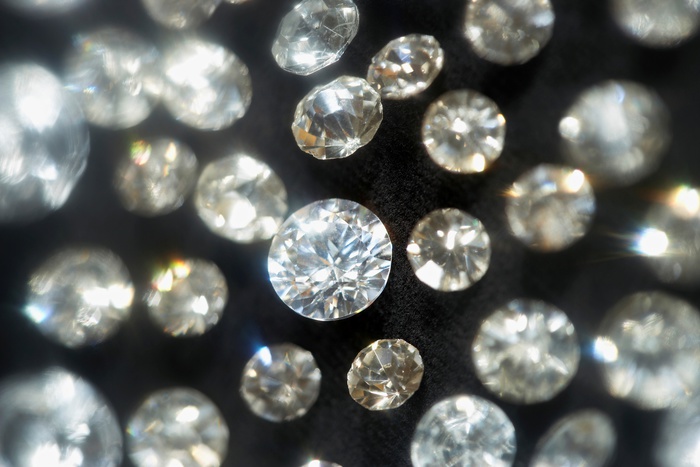 «АЛРОСА» реализовала 19 алмазов на $15 млн на первом аукционе во Владивостоке