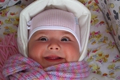 В Екатеринбурге на рельсы метро упала коляска с ребенком