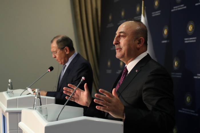 Глава МИД Турции отменил запланированный на 20−21 декабря визит на Украину