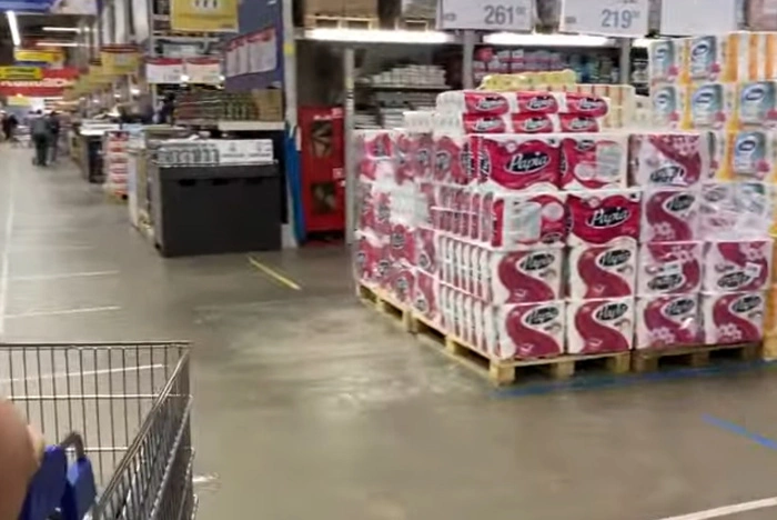 «Убирают турникеты». В METRO Екатеринбурга отменяют карточки