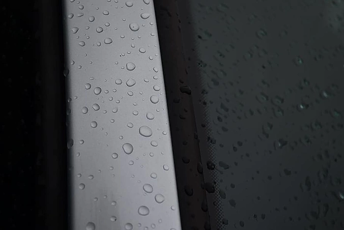 Водителя Mercedes-Benz отправили в изолятор на Урале за неповиновение требованию ГИБДД