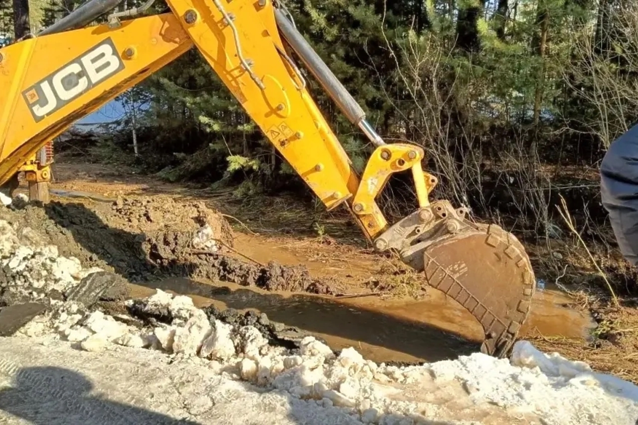 «Отличный выходной». Жителям Первоуральска из-за аварии «снизили напор» холодной воды
