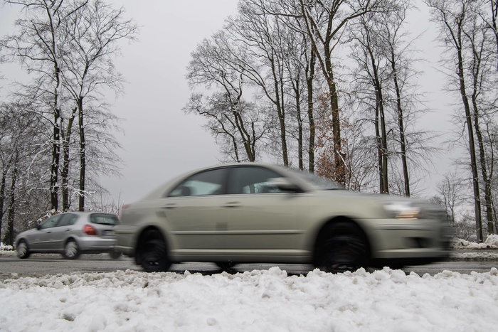 УГИБДД — автовладельцам: Менять летнюю резину на зимнюю уже пора