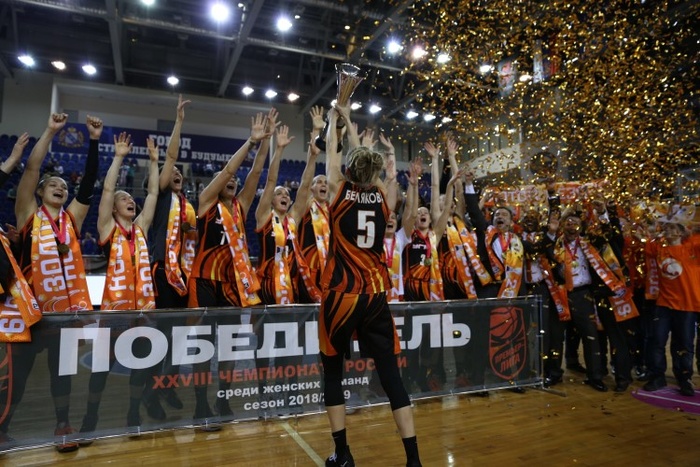 Баскетболистки УГМК стали тринадцатикратными чемпионками России