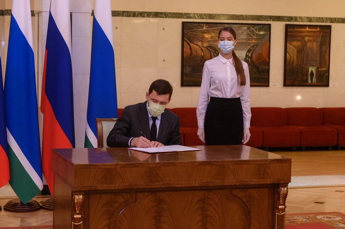 Куйвашев пообещал «послать доктора» к инсайдерам «URA.RU» о «Титановой долине»