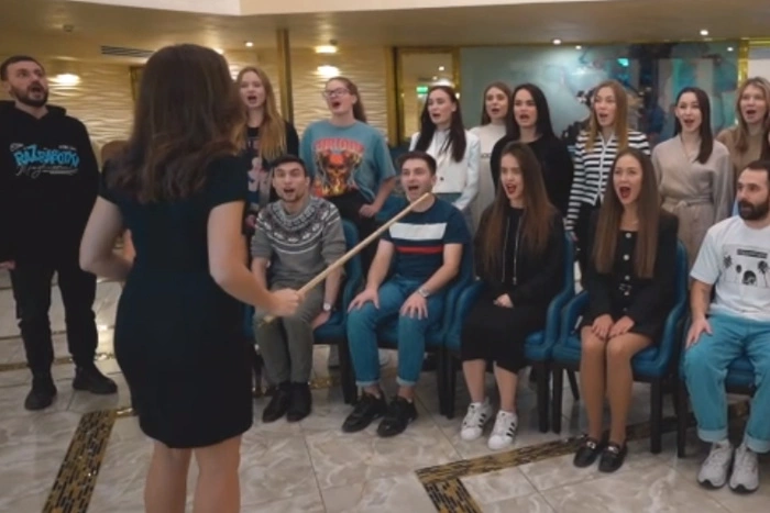 Сотрудники «Сима-ленда» ответили на критику Варламова новым клипом