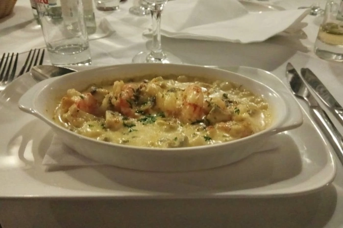 Пускать в ТЦ и кафе разрешили по водительским правам