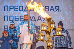 Паралимпийский огонь в Екатеринбурге зажгли от доменной печи