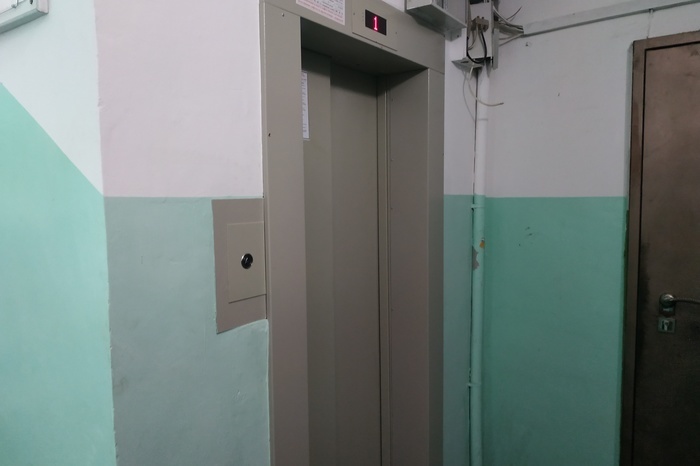 В Екатеринбурге задержали судимого за изнасилования мужчину, который напал на женщину в лифте