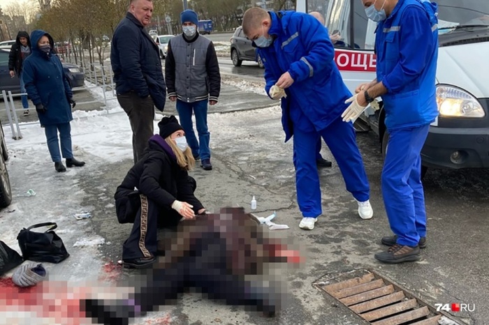 На Урале женщина покончила с собой посреди улицы на глазах у прохожих