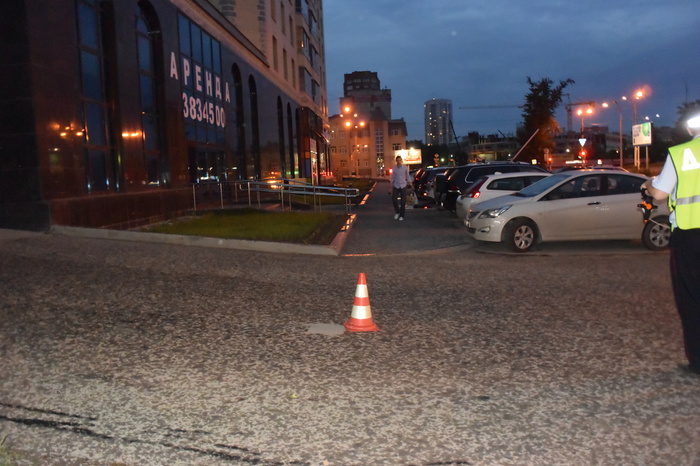 18-летний водитель Toyota RAV4 сбил 7-летнего мальчика на улице Белинского