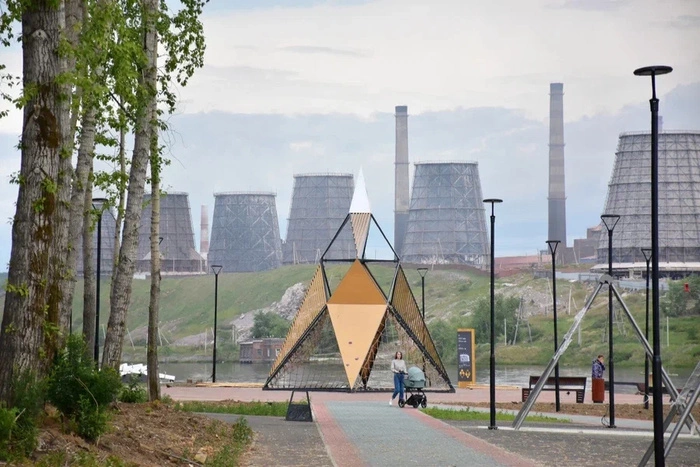 В Краснотурьинске завершается благоустройство набережной Турьи