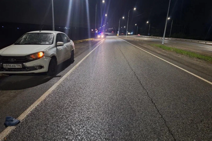 Под Заречным сотрудники ГИБДД спасли жизнь сбитому на трассе пешеходу