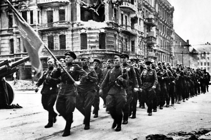 Запрещенная в УрФУ «фашистская» выставка откроется в колледже имени Ползунова