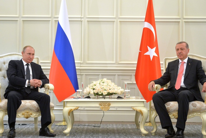 Путин отказался общаться с просившим о встрече Эрдоганом