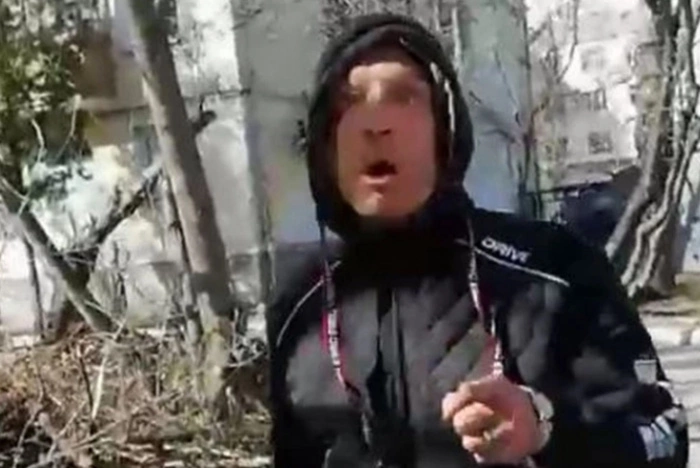 Неадекватный квартиросъемщик тиранит жительниц дома в центре Екатеринбурга