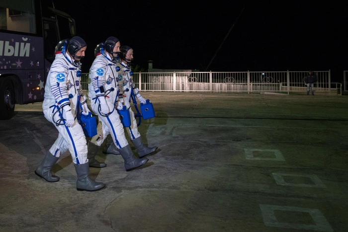 Россия начала по частям передавать Байконур Казахстану