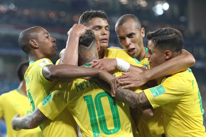 Бразильцы обыграли сербов и с первого места вышли в 1/8 финала