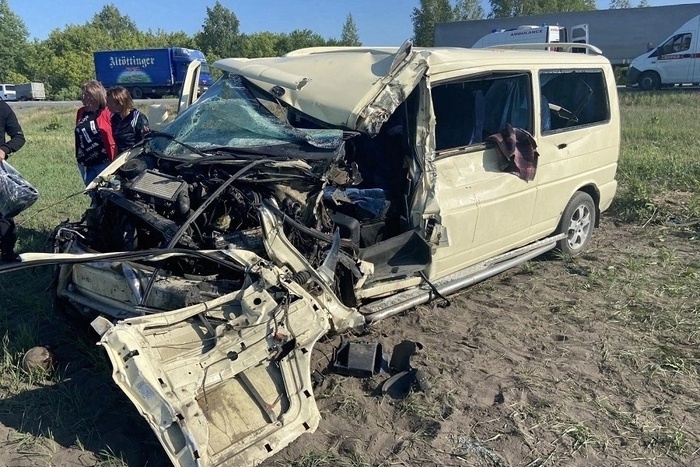 Массовая авария с шестью пострадавшими произошла на трассе Екатеринбург — Курган