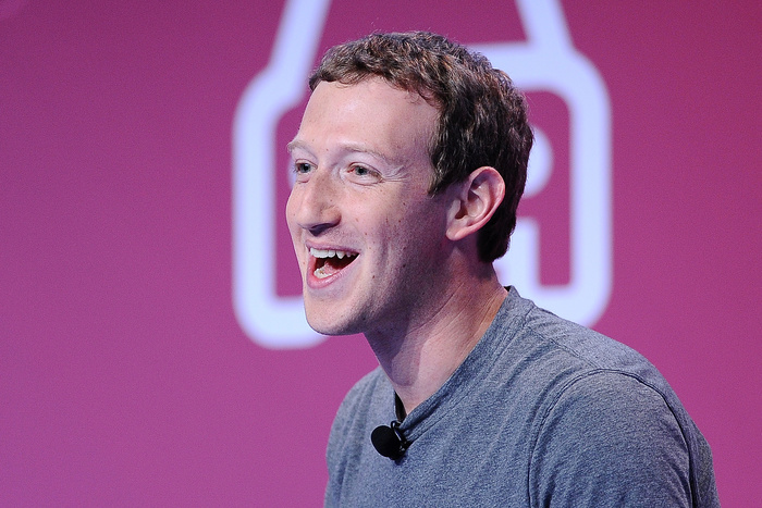 Москвичка подаёт иск к «Фейсбуку» на $100 тысяч из-за новых «лайков»