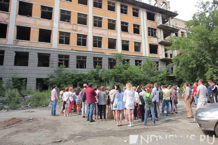 В Екатеринбурге состоялась премьера спектакля о войне на Донбассе