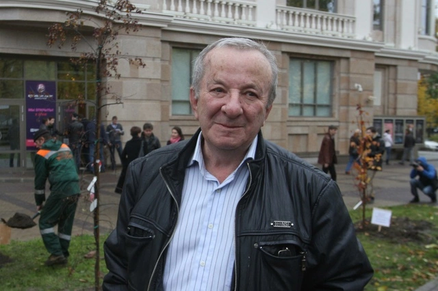 Умер режиссер «Улиц разбитых фонарей» Евгений Татарский