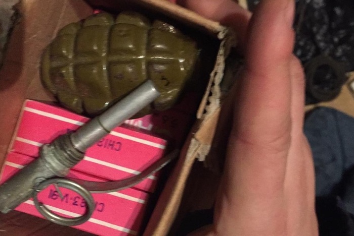 В Краснотурьинске в гараже нашли склад боеприпасов и взрывчатки