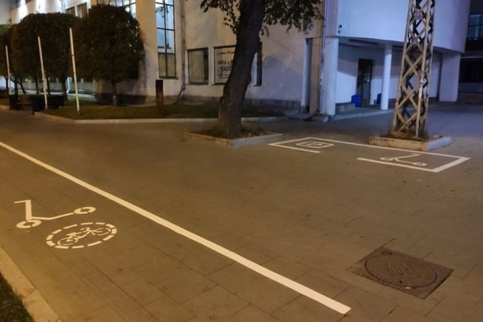 В Екатеринбурге появилась разметка для электросамокатов