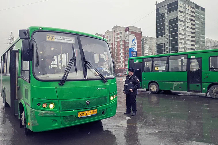 До конца года в Екатеринбург поступит еще 150 новых автобусов