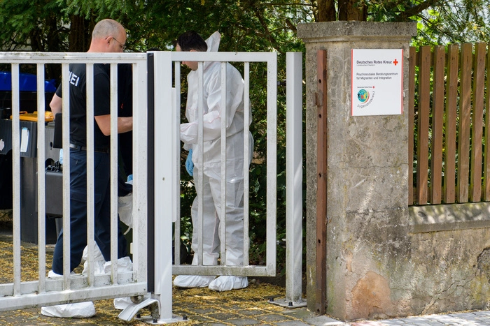 В Германии сирийский беженец зарезал на сеансе своего психотерапевта