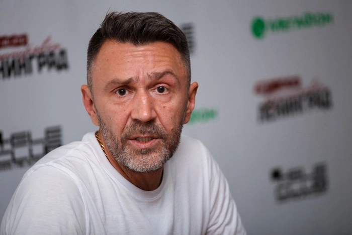 Сибиряк отсудил компенсацию за мат на концерте Шнурова