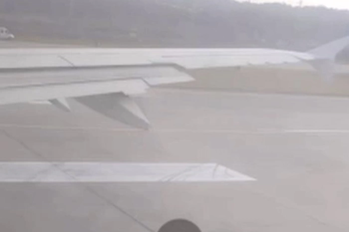 При взлёте самолёта «Уральских авиалиний» из него хлынуло топливо