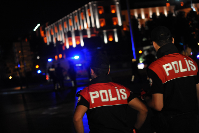 В Турции арестованы 130 участников и организаторов путча, убит мятежный генерал