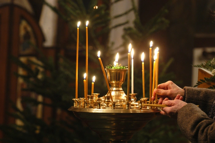 Charlie Hebdo сделал карикатуру на собор РПЦ в Париже