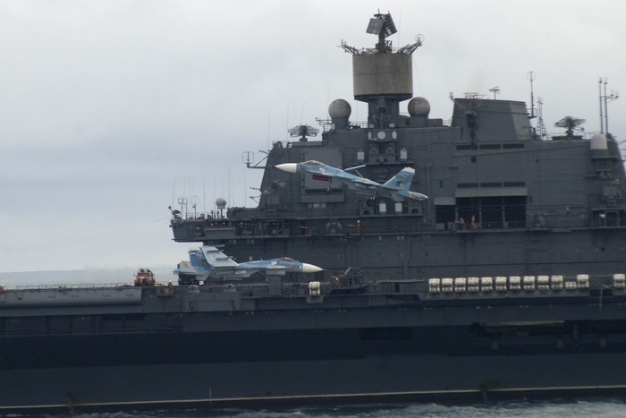 Командир «Адмирала Кузнецова» сообщил подробности похода крейсера в Сирию