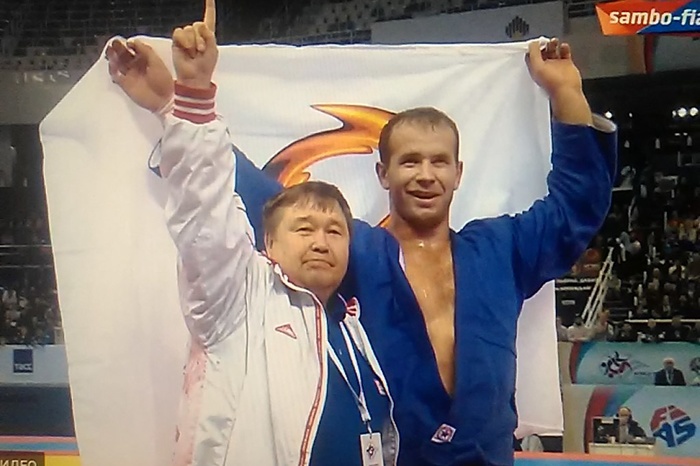 Свердловский самбист стал пятикратным чемпионом мира