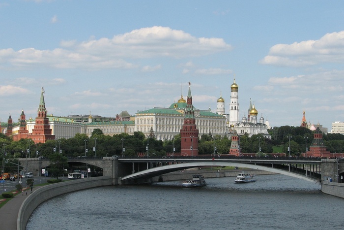 В Кремле прокомментировали информацию о введении жесткого локдауна в России