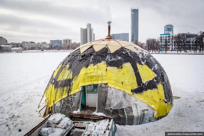 Депутат Госдумы об объекте на пруду: «Полусфера напоминает помойку: грязь, гарь»