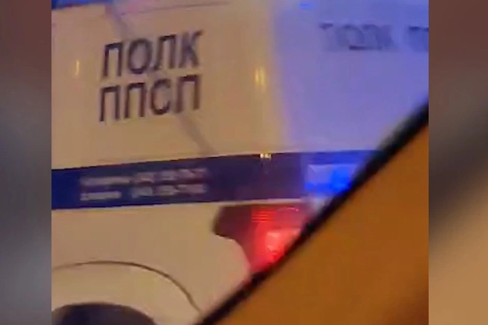 В центр Екатеринбурга приехали десятки силовиков