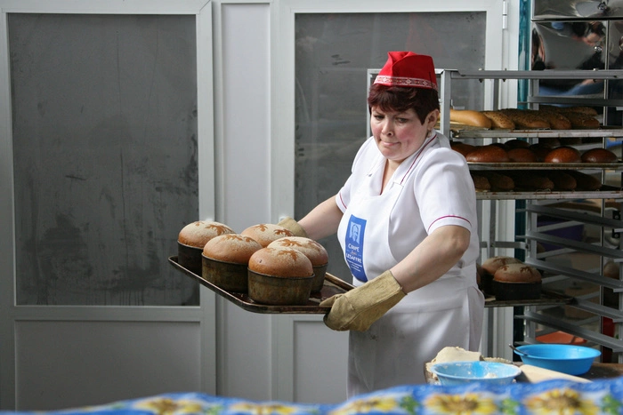 Пекари предложили запретить ретейлерам возвращать непроданный хлеб