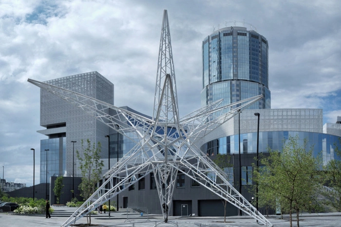 У входа в Ельцин Центр пройдет концерт академической музыки под открытым небом