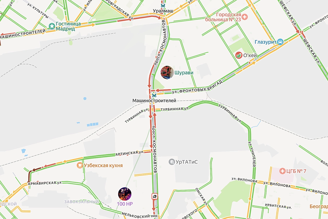 Большая пробка внезапно выросла на проспекте Космонавтов