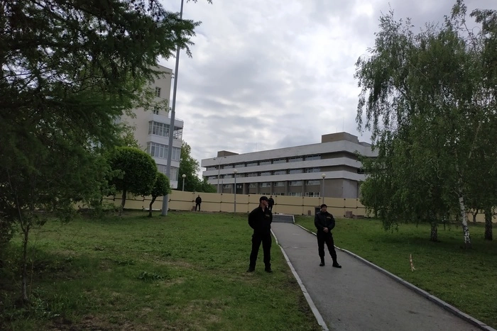 Соловьев продолжил атаку на «город бесов»: «Вы сквер вытоптали!»