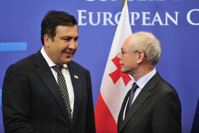 США отказали Саакашвили в рабочей визе