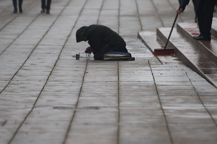 Реальные доходы населения и объем розничной торговли упали на Урале