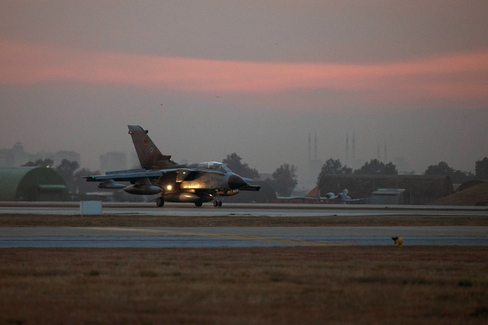 Песков гарантировал обсуждение вопроса об использовании Россией базы Инджирлик